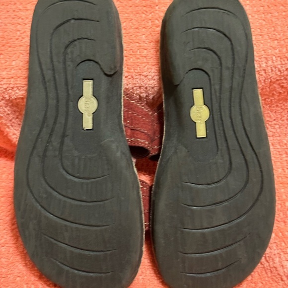 Bass Red and Brown Sandals with Leather Straps - Picture 5 of 6